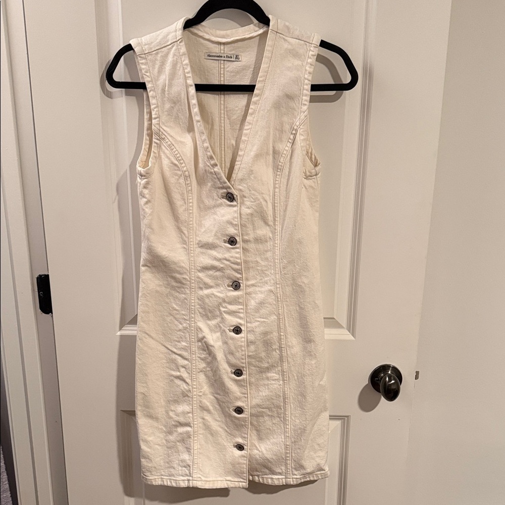 Abercrombie & Fitch Cream Garment